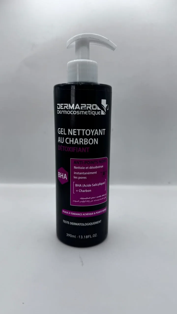 GEL NETTOYANT AU CHARBON & ACIDE SALICYLIQUE 390ML